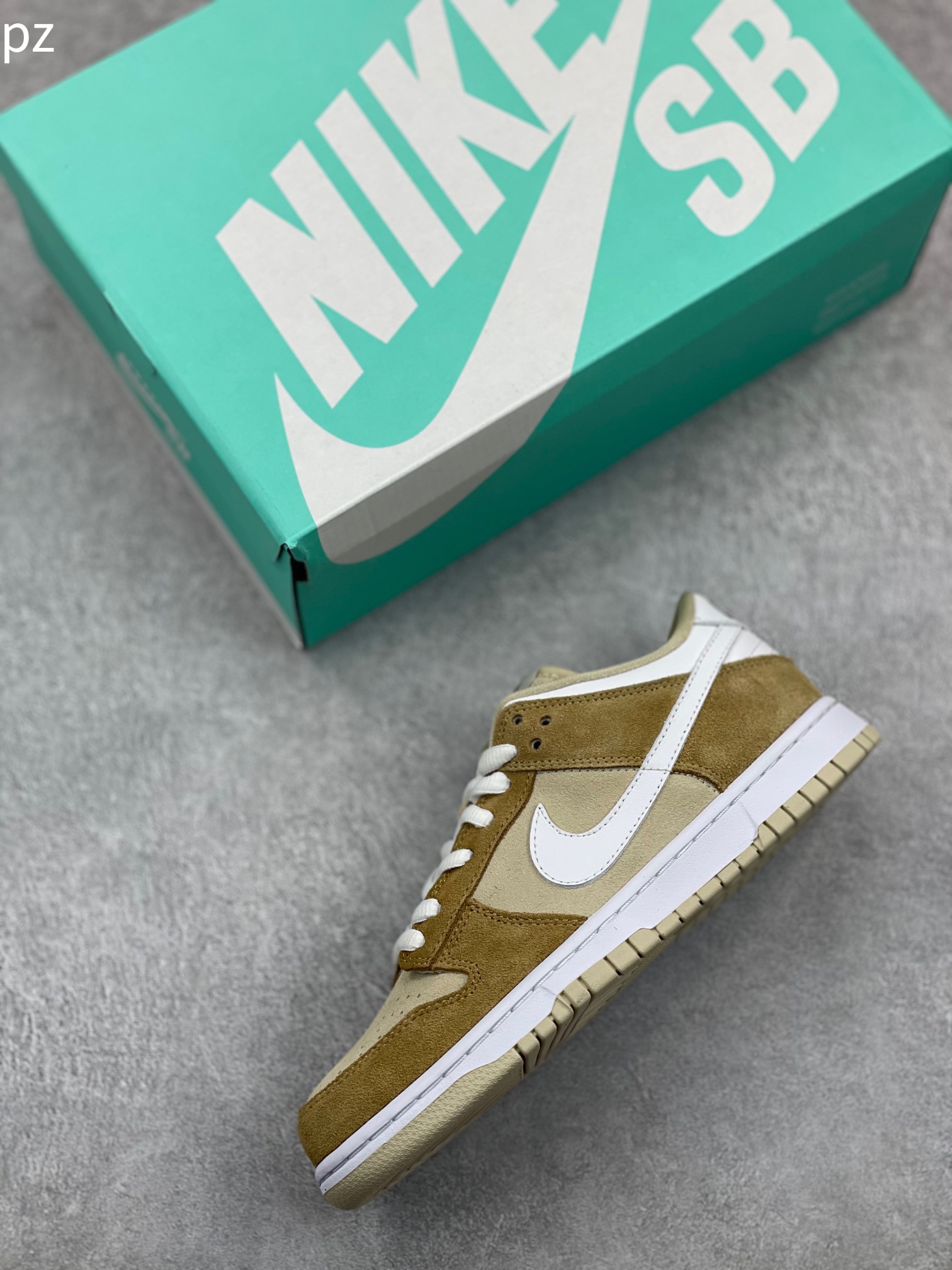 耐克男鞋Nike Dunk Low SB