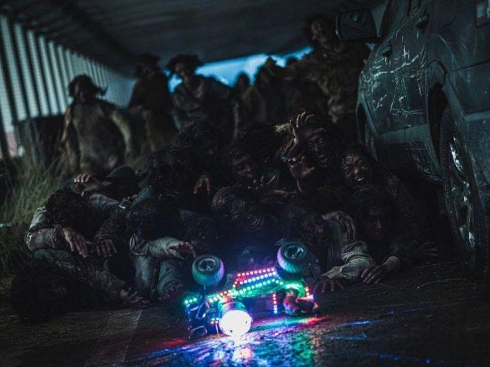 《釜山行2》看前须知 活尸大军来袭 有些事你得先知道