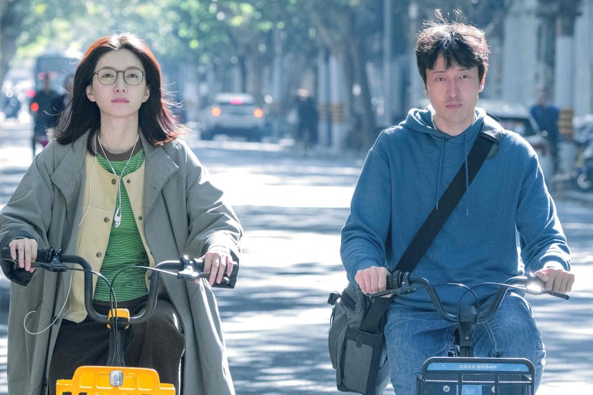 《拼桌》曝新特辑 王传君江疏影解锁新型社交关系